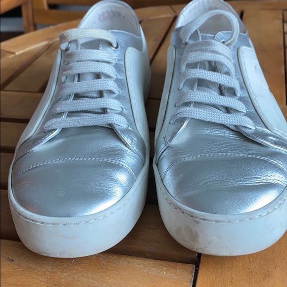 CHANEL white and silver sneakers 37.5 - Picture 8 of 8